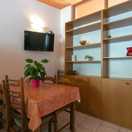 1 Appartement